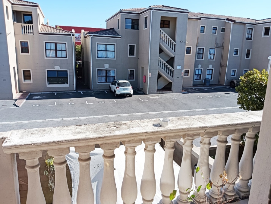 To Let 2 Bedroom Property for Rent in Parklands Western Cape